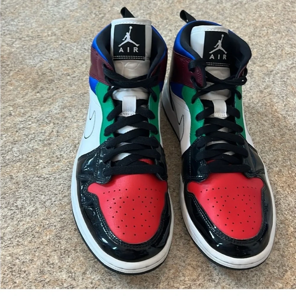 Jordan 1 Nike High Top Red and Green Sneakers Bold Color Block Design Size 10 - Picture 5 of 9